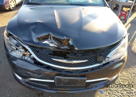 2015 Chrysler 200 C z USA, uszkodzony, nr VIN 1C3CCCCG8FN515536